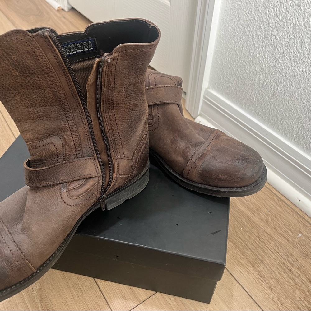 Boots - Picture 2 of 3